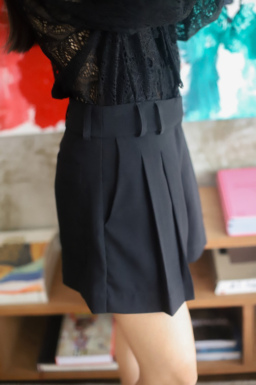 Shorts Marion Preto